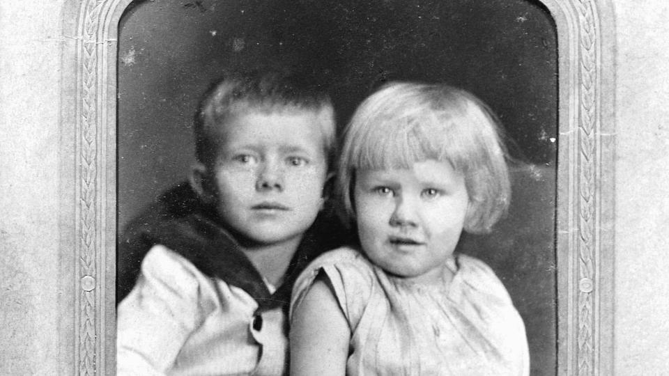 young jimmy carter and sister gloria