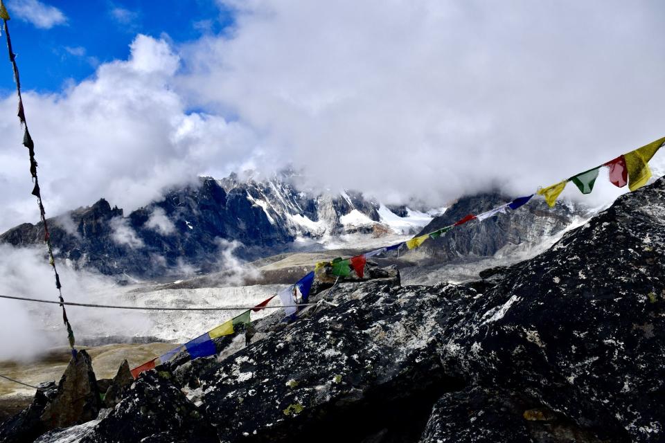美景勝地聖母峰淪為「最高垃圾場」。 （翻攝自photoAC）