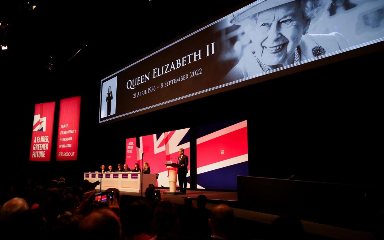 Starmer leads God Save the Queen - Henry Nicholls/Reuters