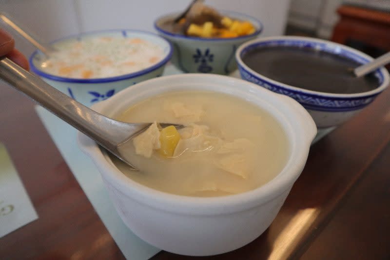 gong he guan - beancurd dessert