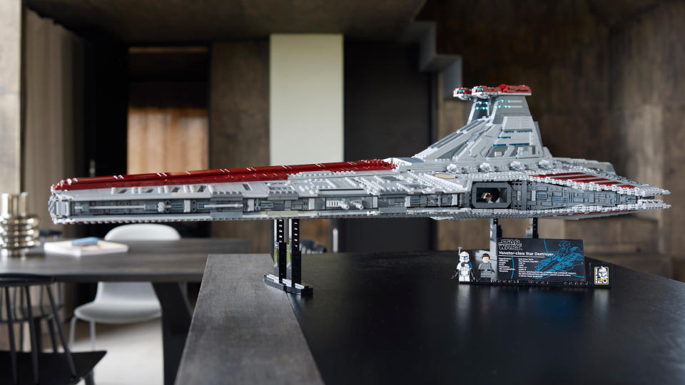 A view of the new Lego Venator from the side