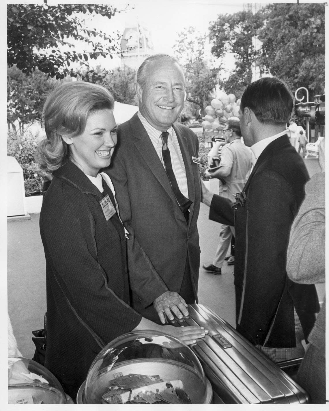 Oct. 6, 1968: Angus G. Wynne Jr. and Miss California Sharon Terrill visit Six Flags Over Texas