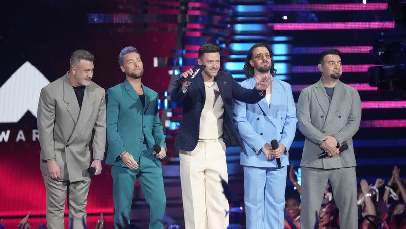 Joey Fatone, from left, Lance Bass, Justin Timberlake, JC Chasez and Chris Kirkpatrick of ’N Sync present the award for best pop during the MTV Video Music Awards on Tuesday, Sept. 12, 2023, at the Prudential Center in Newark, N.J.