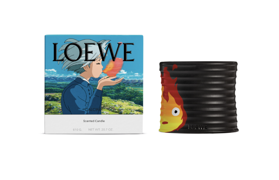 Loewe吉卜力聯名系列登場！主角輪到帥氣哈爾、網購獨家卡西火可愛Puzzle Bag