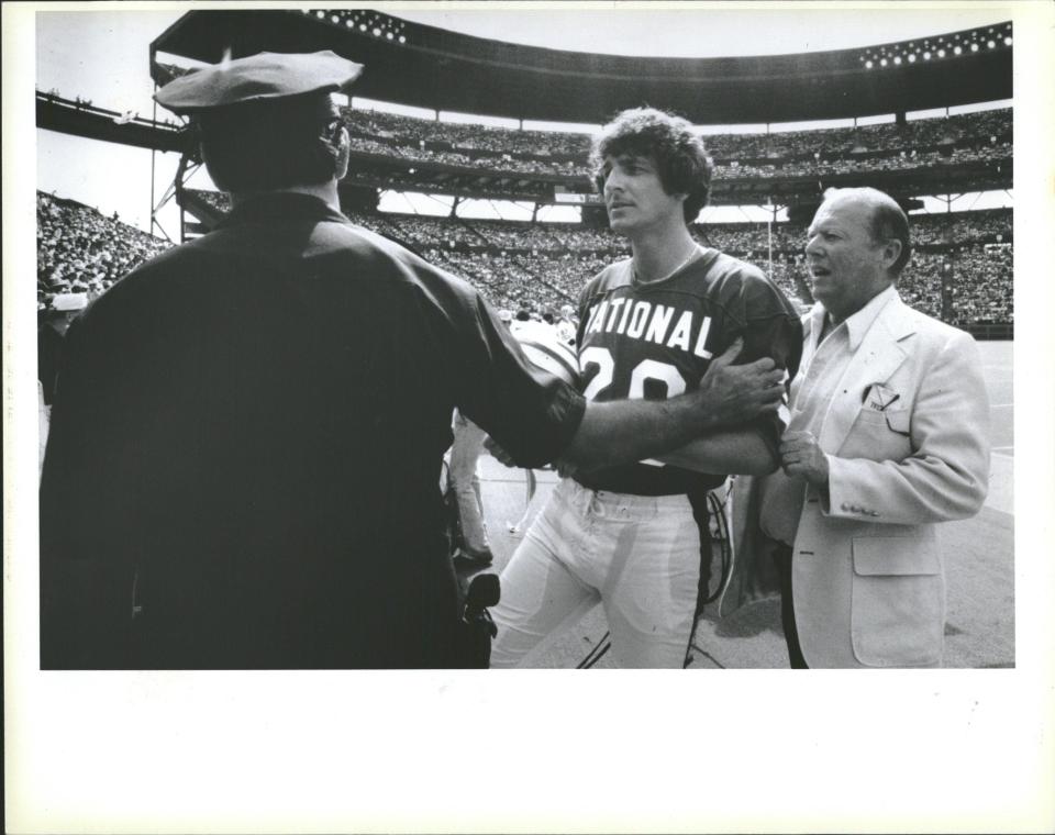 Metro Detroiter Barry Bremen snuck his way into dozens of major sporting events in the 1970s and 80s, including the Pro Bowl.