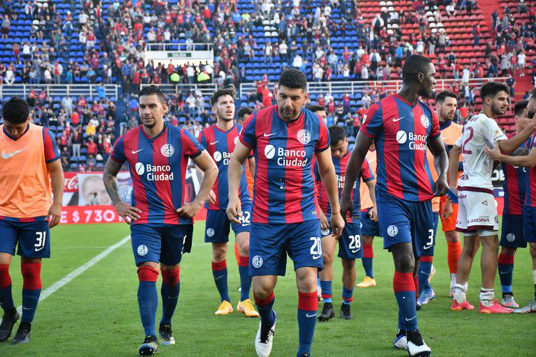 San Lorenzo, envuelto en problemas -dentro y fuera de la cancha- de los cuales no puede escapar