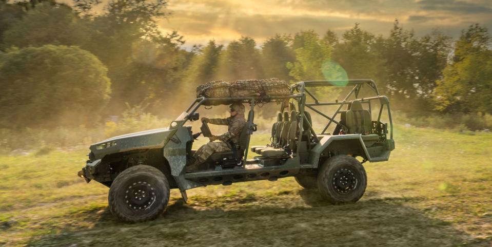 the light and agile infantry squad vehicle, already fielded to the us army's 82nd and 101st airborne divisions, moves expeditiously across complex terrain