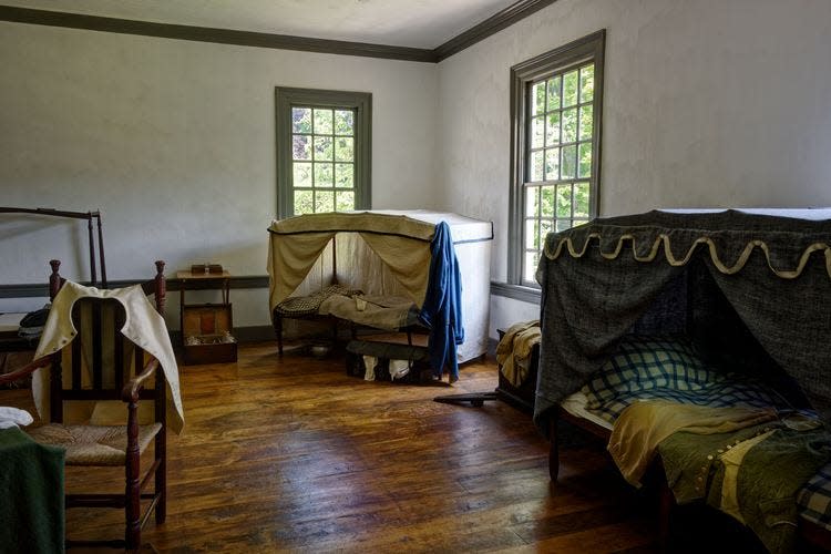 At the Ford Mansion, Washington's aides slept on cots