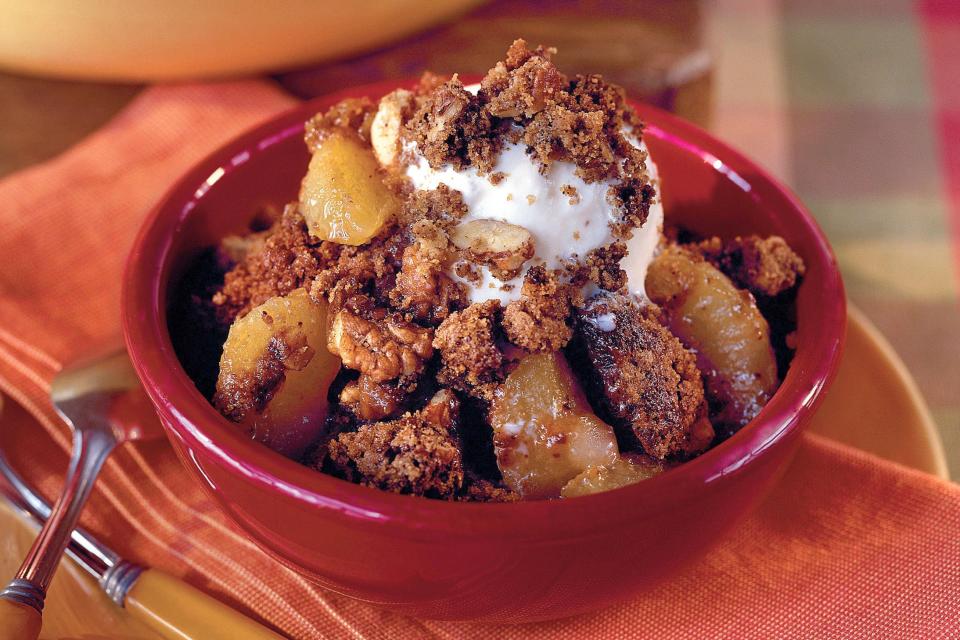 Apple-Gingerbread Cobbler