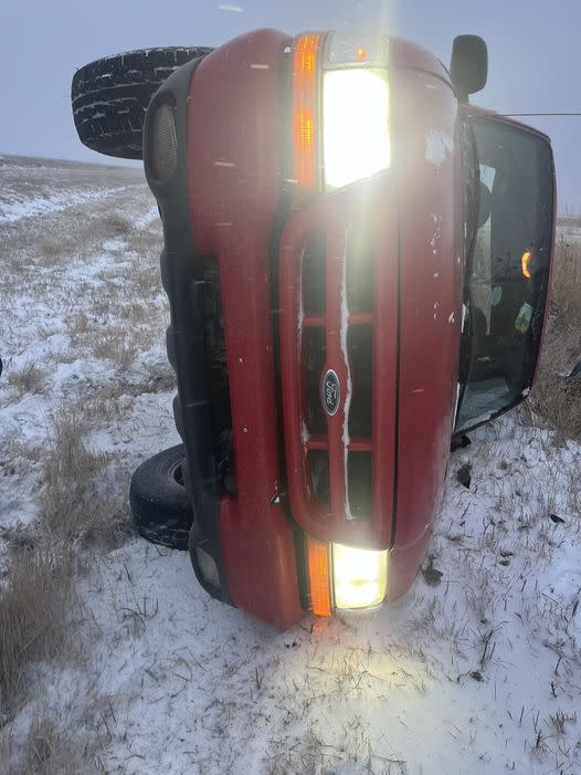 Officials say no one was hurt in this crash on U.S. 50 west of Syracuse on the morning of March 25, 2024. (Courtesy Hamilton County Sheriff's Office)