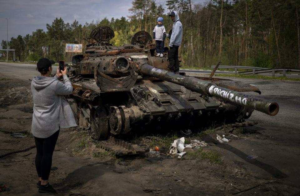 <span class="caption">Russia is losing tanks at an astonishing rate.</span> <span class="attribution"><a class="link " href="https://newsroom.ap.org/detail/RussiaUkraineWar/bcc3259bf59c44a0a10888e426b0c7aa/photo?Query=russia%20tanks%20destroyed&mediaType=photo&sortBy=arrivaldatetime:desc&dateRange=Anytime&totalCount=207&currentItemNo=8" rel="nofollow noopener" target="_blank" data-ylk="slk:AP Photo/Emilio Morenatti;elm:context_link;itc:0;sec:content-canvas">AP Photo/Emilio Morenatti</a></span>