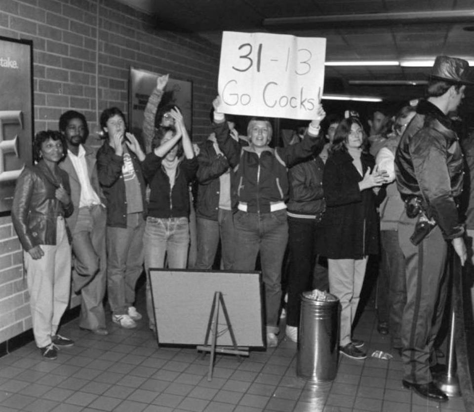 USC Gamecocks fans greet the team at the Columbia Metropolitan Airport following the Gamecocks’ upset victory over UNC in 1981.