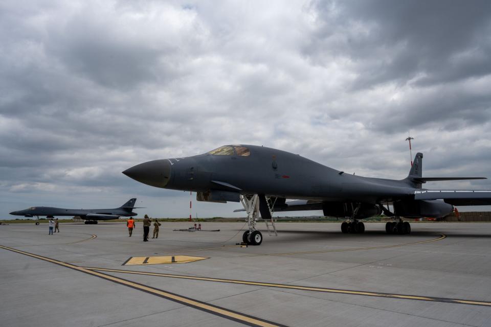 A U.S. B-1B Lancer from the 7th Bomb Wing, Dyess Air Force Base, Texas, at Mihail Kogălniceanu Air Base, Romania, June 12, 2023. <em>U.S. Air Force photo by Staff Sgt. Allison Payne</em>