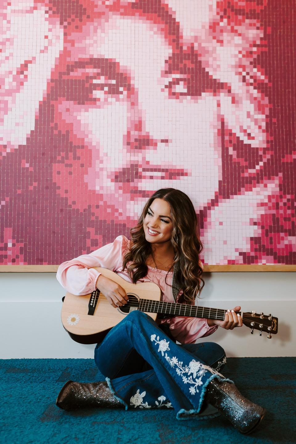 Stark County native and Nashville country music artist Lauren Mascitti played an energetic and impassioned two-hour set Saturday night at The Speakeasy at the Canton Brewing Co. Due to rain, the Concert for First Responders was moved indoors from Centennial Plaza in downtown Canton.
