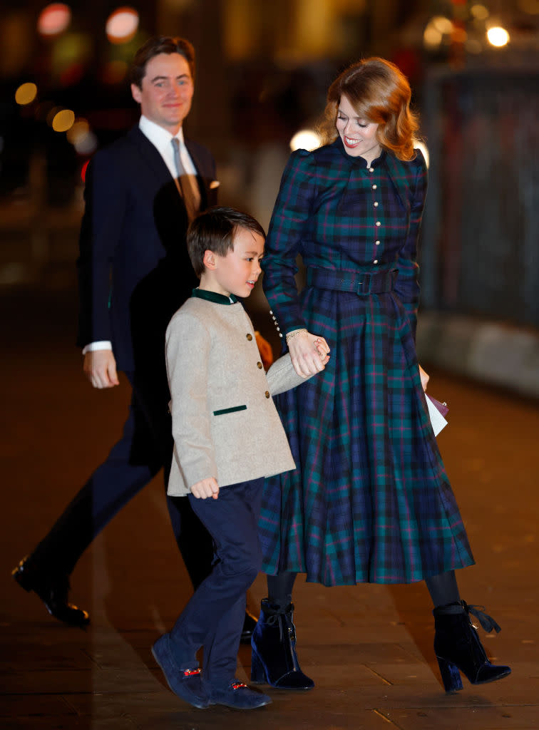 LONDON, UNITED KINGDOM - DECEMBER 08: (EMBARGOED FOR PUBLICATION IN UK NEWSPAPERS UNTIL 24 HOURS AFTER CREATE DATE AND TIME) Edoardo Mapelli Mozzi, Christopher Woolf Mapelli Mozzi and Princess Beatrice attend The 'Together At Christmas' Carol Service at Westminster Abbey on December 8, 2023 in London, England. Spearheaded by The Princess of Wales, linked to her Shaping Us campaign and supported by The Royal Foundation, the service is a moment to bring people together at Christmas time and recognise those who have gone above and beyond to help others throughout the year. (Photo by Max Mumby/Indigo/Getty Images)