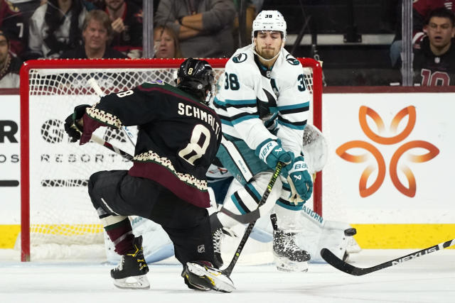 Nieto, Megna Score in the 3rd, Sharks Beat Coyotes 4-2 – NBC Bay Area