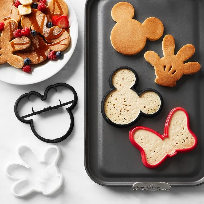 35) Mickey Mouse Silicone Pancake Molds