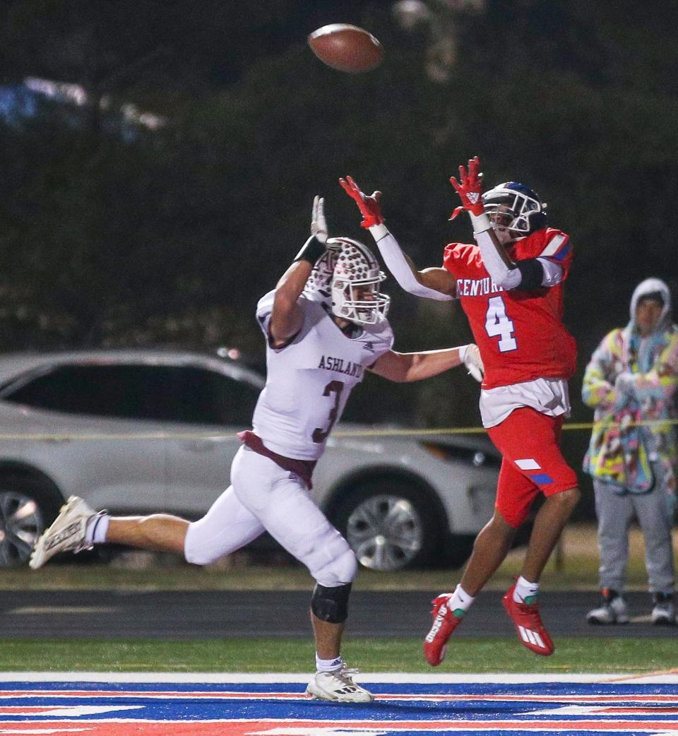 CAL's Justin Ruffin makes this touchdown catch In the 3A KHSAA football semifinal Friday night in Louisville. Nov. 25, 2022