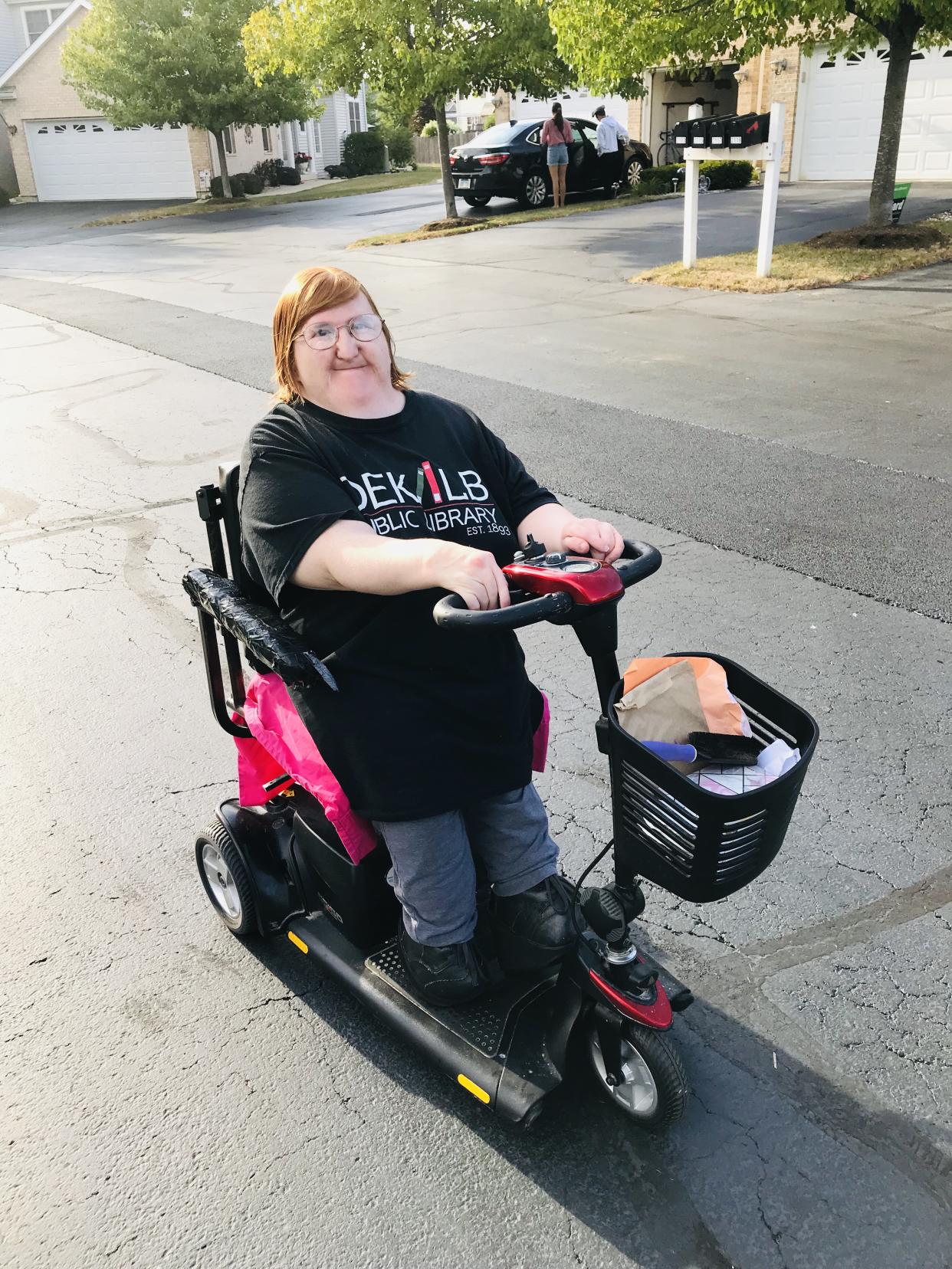 Writer Melissa Blake opens up about the body shaming she has experienced as a disabled woman. (Photo: Courtesy of Melissa Blake)