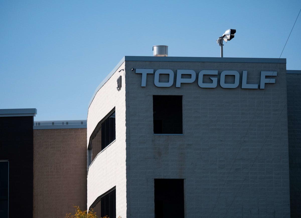 Полицията извърши нов арест, свързан с оръжие, в Naperville TopGolf, пети от септември