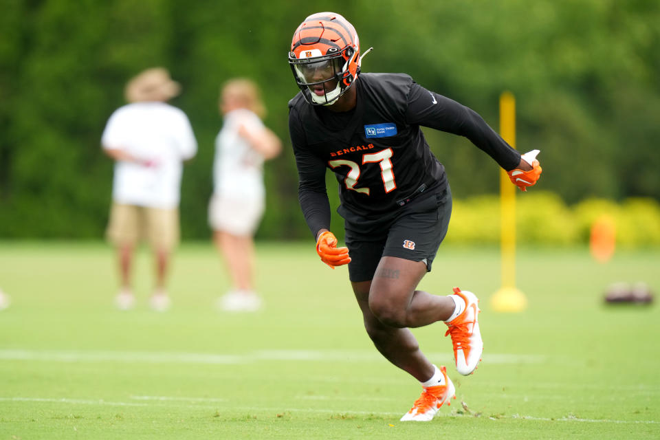 Jul 28, 2023; Cincinnati, Ohio, USA; Cincinnati Bengals safety Jordan Battle (27) participates in drills during training camp at the practice fields next to Paycor Stadium. Mandatory Credit: Kareem Elgazzar/The Cincinnati Enquirer-USA TODAY Sports