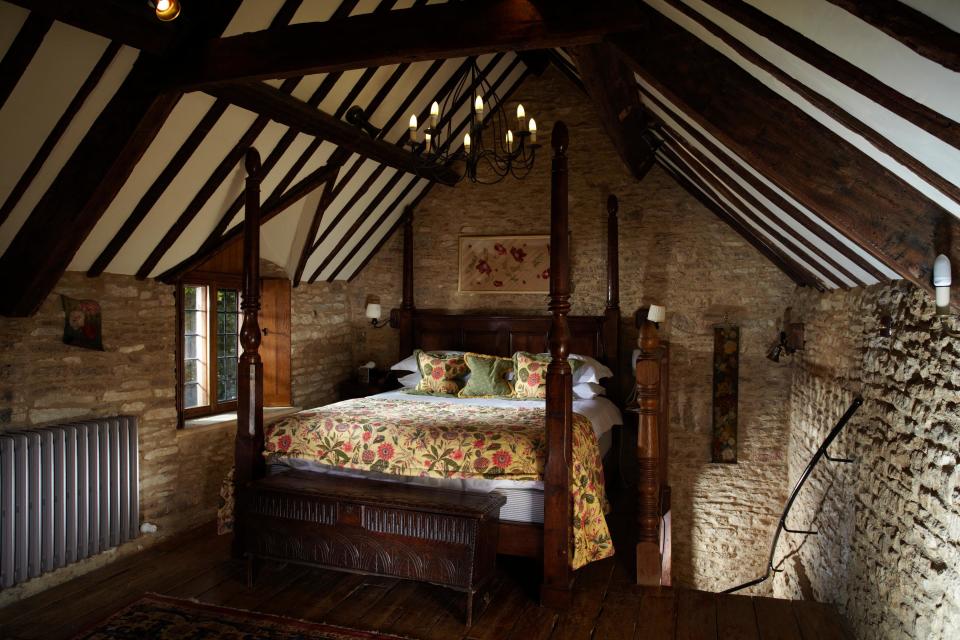 Ludlow Cottage, The Manor House, Wiltshire bedroom