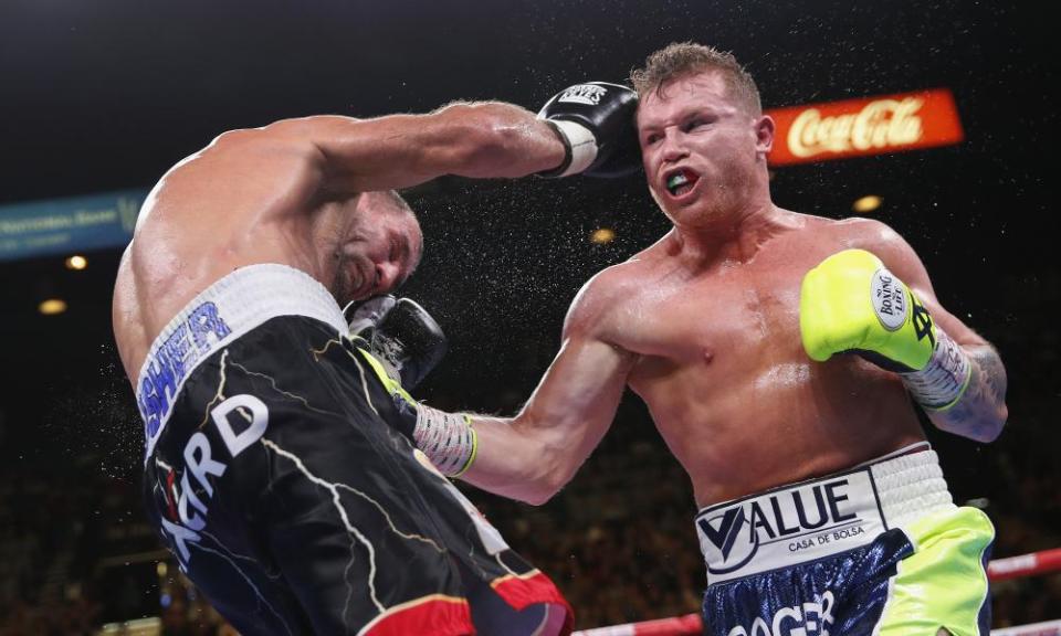 Saul Álvarez’s last appearance in the ring was a dominant victory over Sergey Kovalev (left) in November 2019.