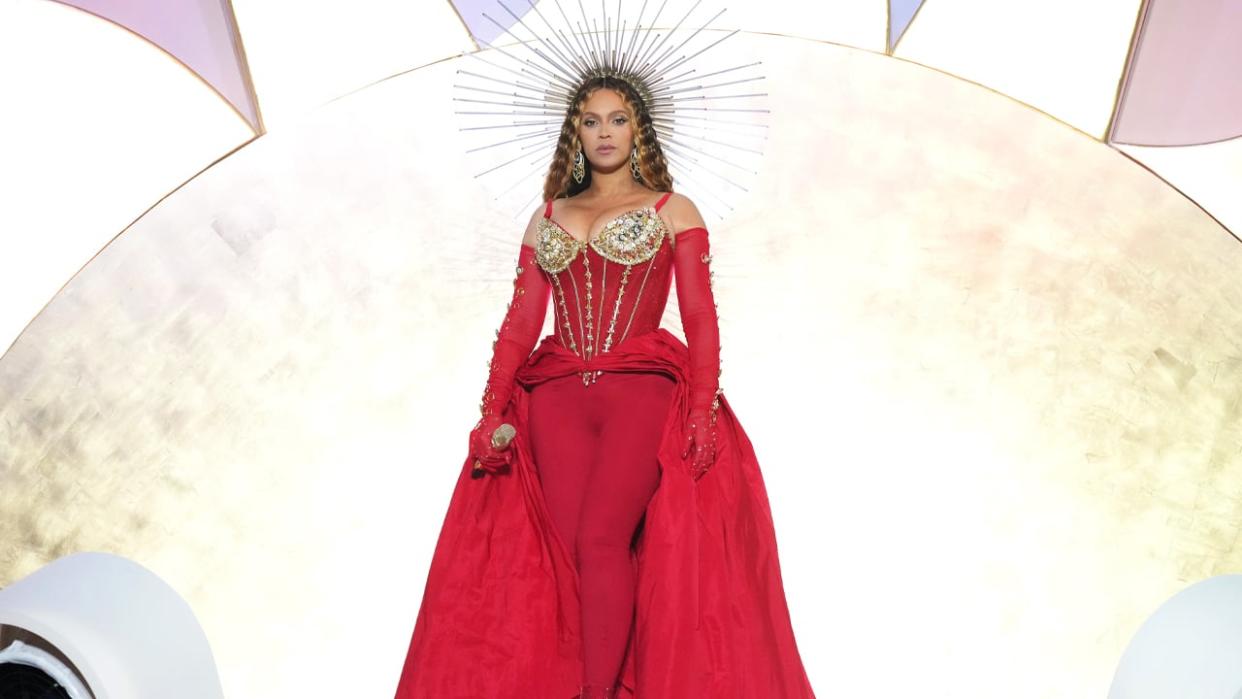 Beyoncé Takes To The Stage In Dubai For Her First Show Since 2018