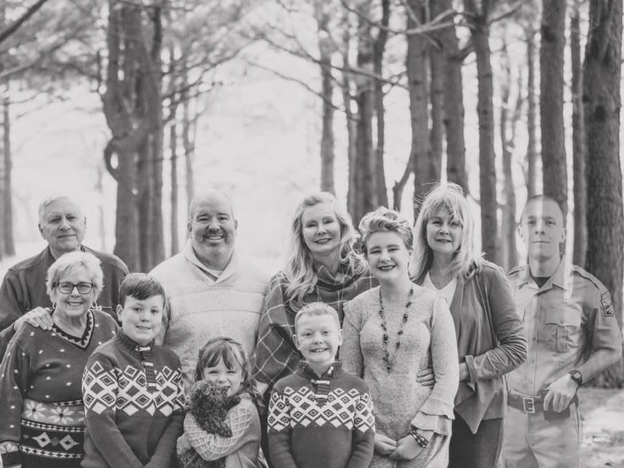 christmas family photo simons