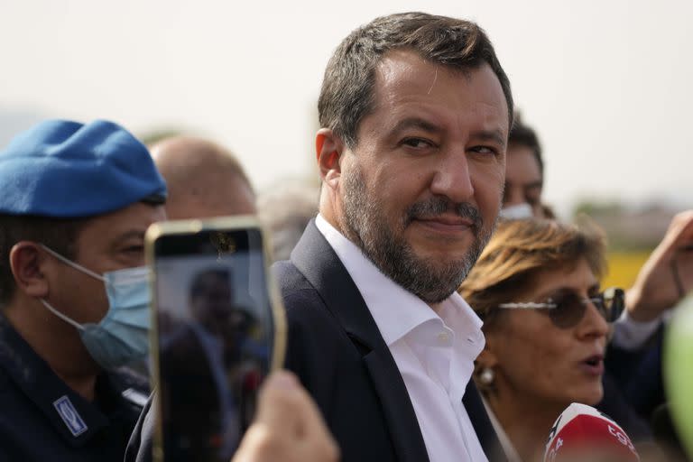 Matteo Salvini ha sido siempre un admirador de Putin y se ha mostrado contrario a las sanciones contra Rusia y al envío de armas a Ucrania