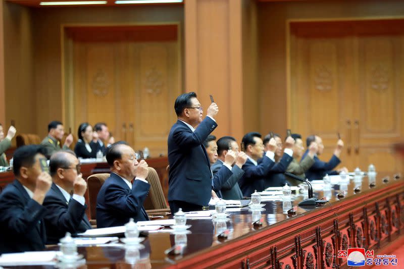 First-day Sitting of 7th Session of 14th SPA of DPRK held in Pyongyang