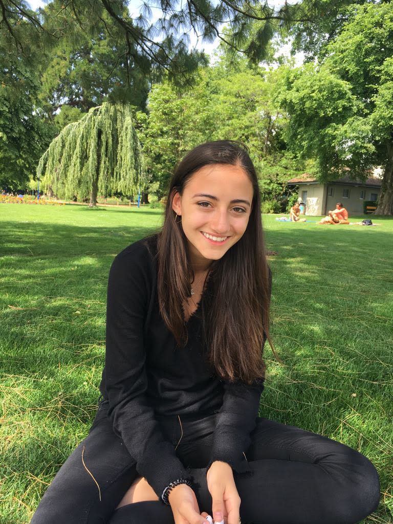 Lilian Kogan, 18, reached out to her elderly neighbor during New York City's lockdown and made a special friend. (Photo: Courtesy of Lilian Kogan)