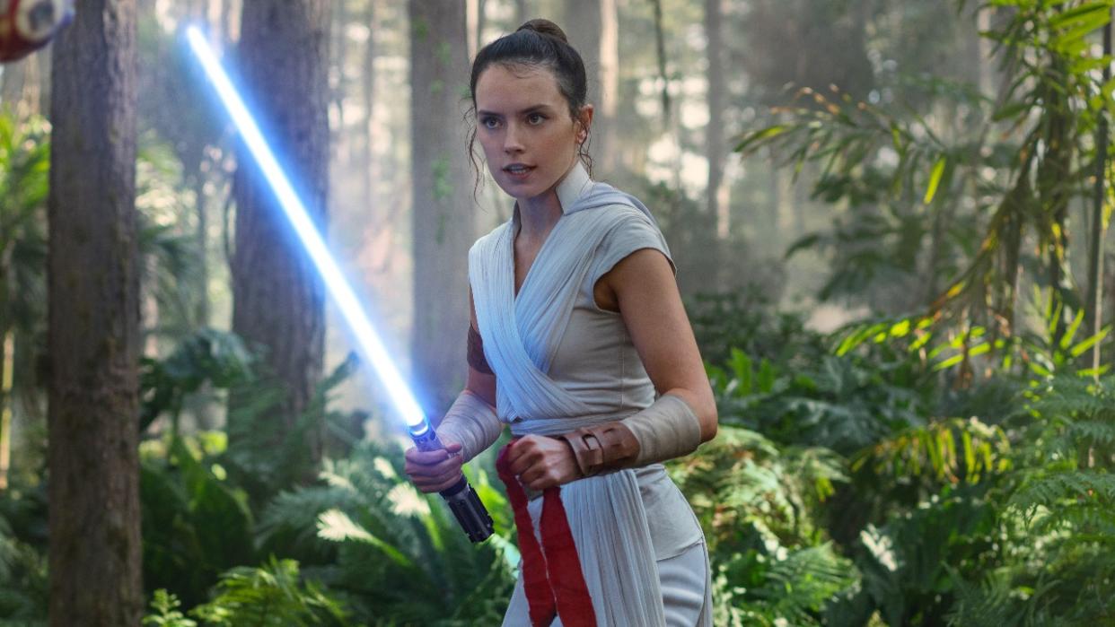  Daisy Ridley in Star Wars: The Rise of Skywalker 