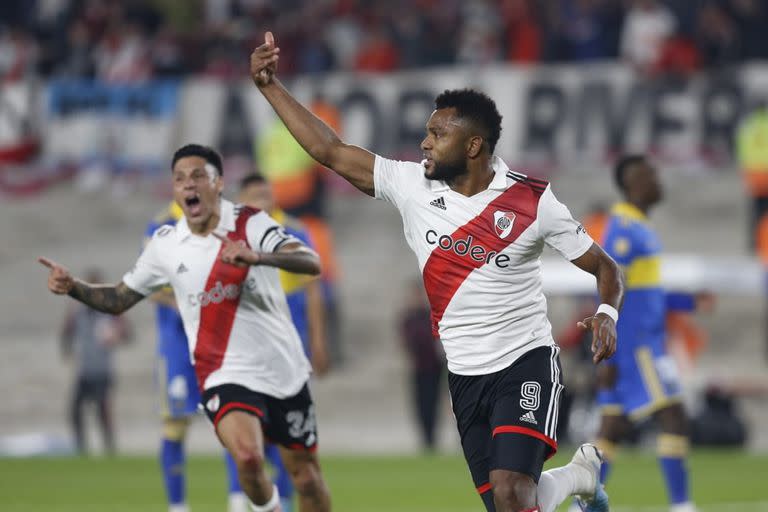 River Plate le ganó el Superclásico a Boca con un penal convertido por Miguel Borja a los 93'