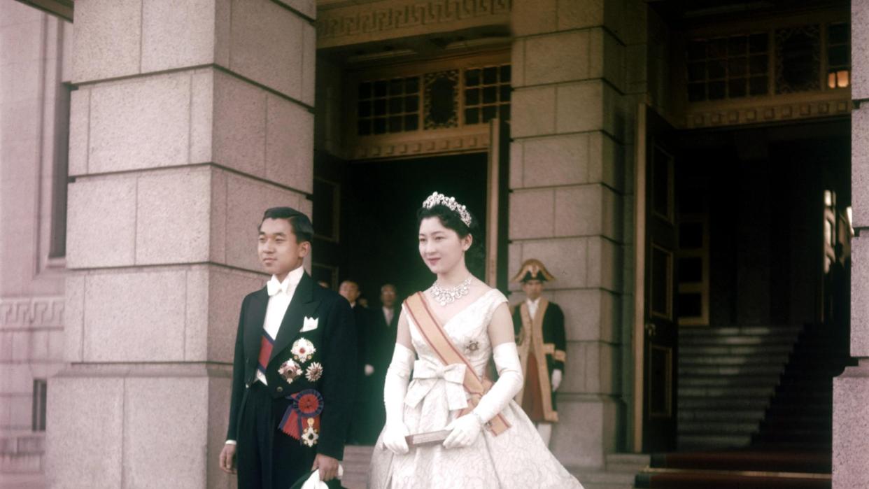 akihito and his wife in 1959