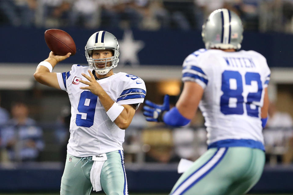 Quarterback Tony Romo #9 of the Dallas Cowboys looks to pass the ball to Jason Witten #82 in the first quarter against the Chicago Bears at Cowboys Stadium on October 1, 2012 in Arlington, Texas. (Photo by Ronald Martinez/Getty Images)