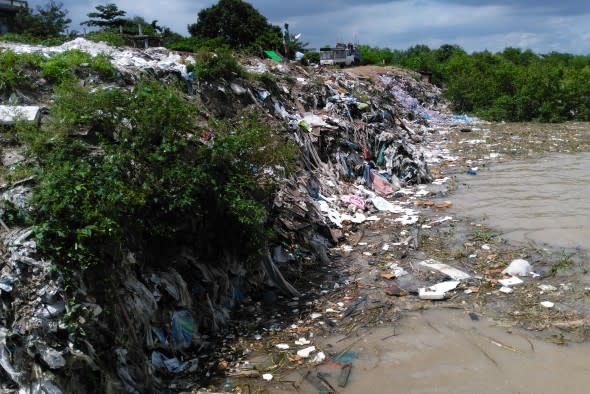 plastic pollution rivers