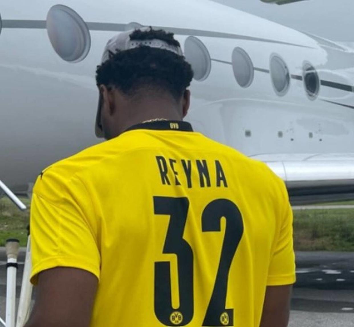 Was macht ein NBA-Star im BVB-Trikot?