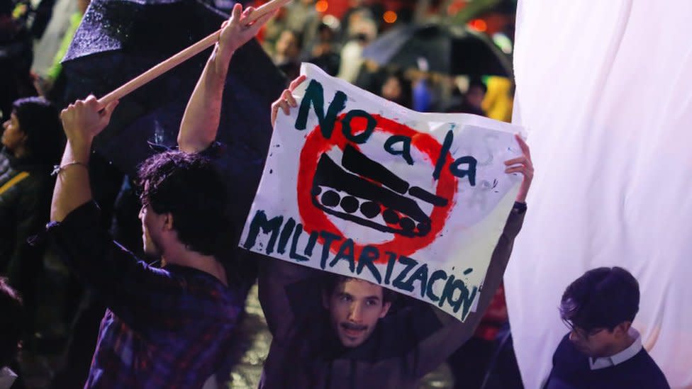 Protesta contra reforma sobre la Guardia Nacional.