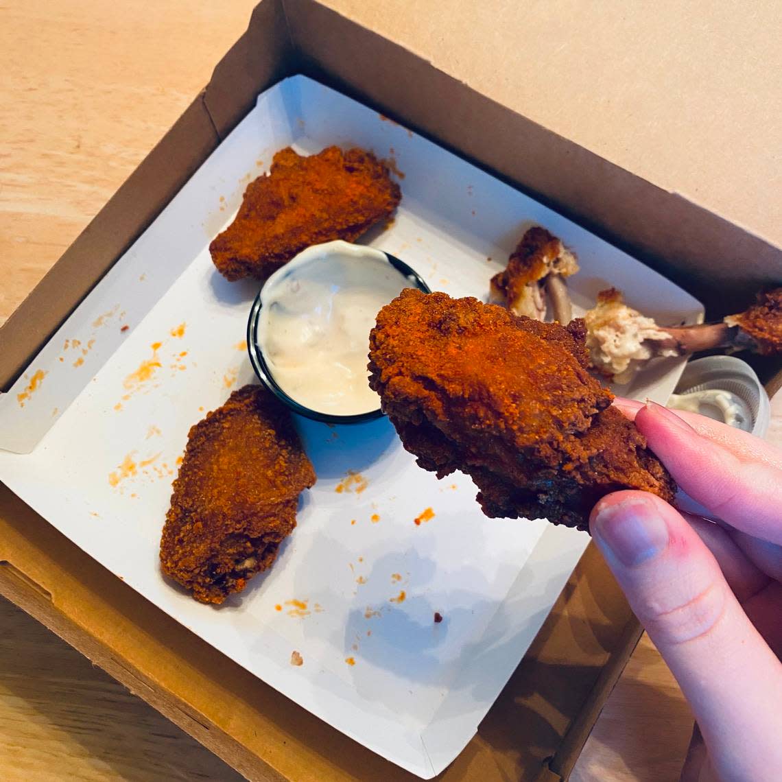 Taco Bell’s wings are crispy and deliciously seasoned. They also come with a spicy ranch dipping sauce.