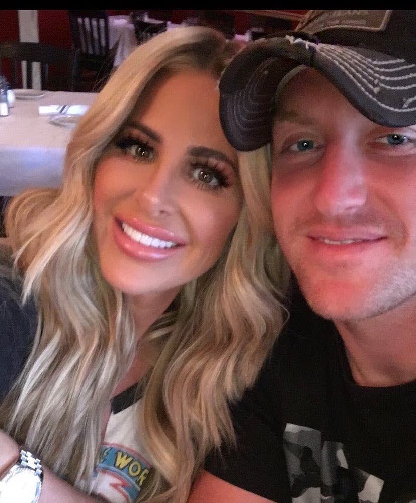 Kim Zolciak’s Friends Are ‘Shocked’ Over Her Divorce From Kroy Biermann