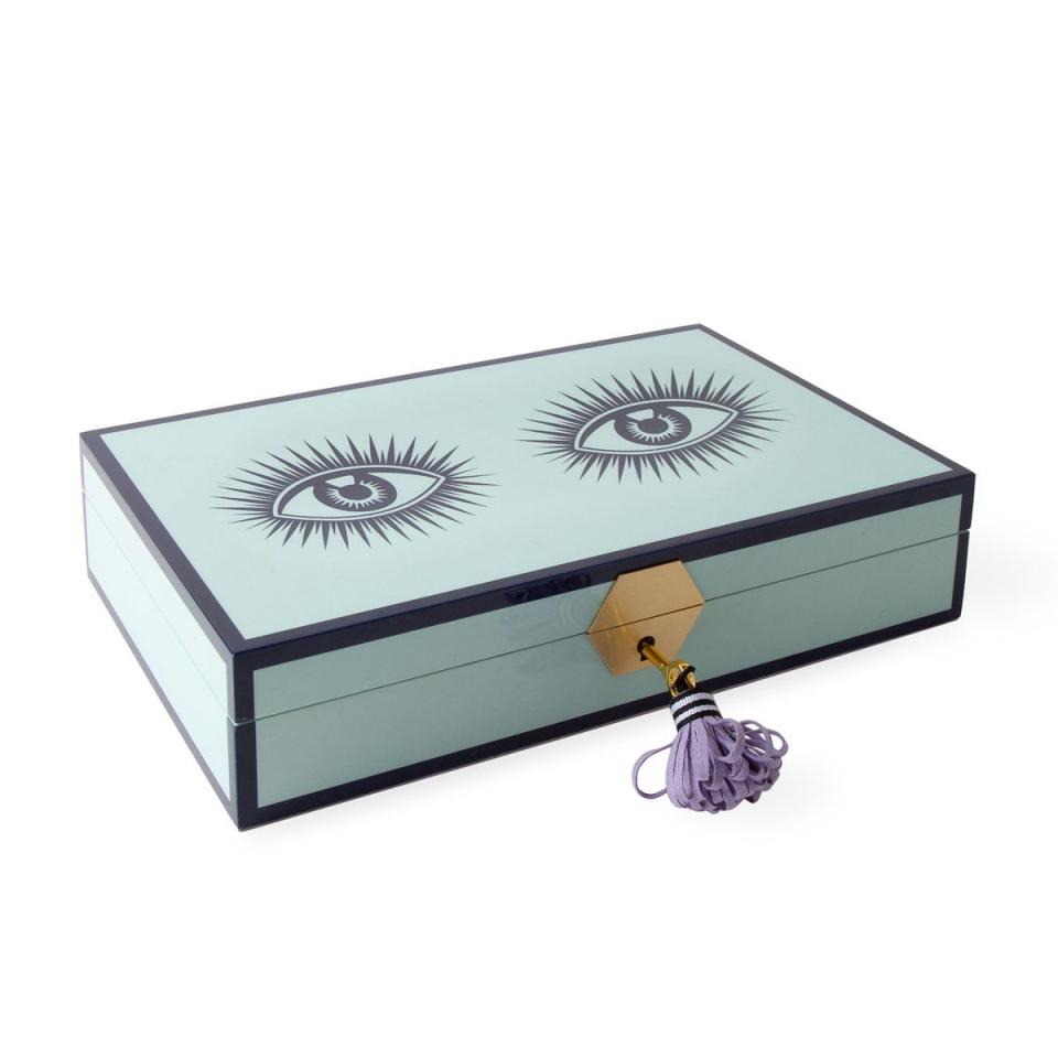 25) Le Wink Lacquer Jewelry Box
