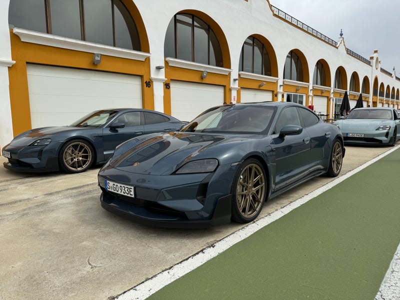 The car in the foreground is the first Turbo GT I drive on track. - Photo: Daniel Golson/Jalopnik