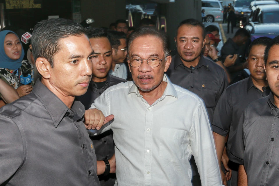 PKR president Datuk Seri Anwar Ibrahim has urged the government to loosen restrictions on NGOs and civil society bodies distributing food aid to the needy during the extended movement control order period. — Picture by Ahmad Zamzahuri