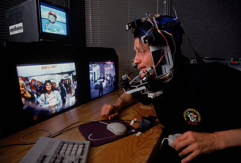 actor charles martinet utilizing virtual reality nintendo mechanism