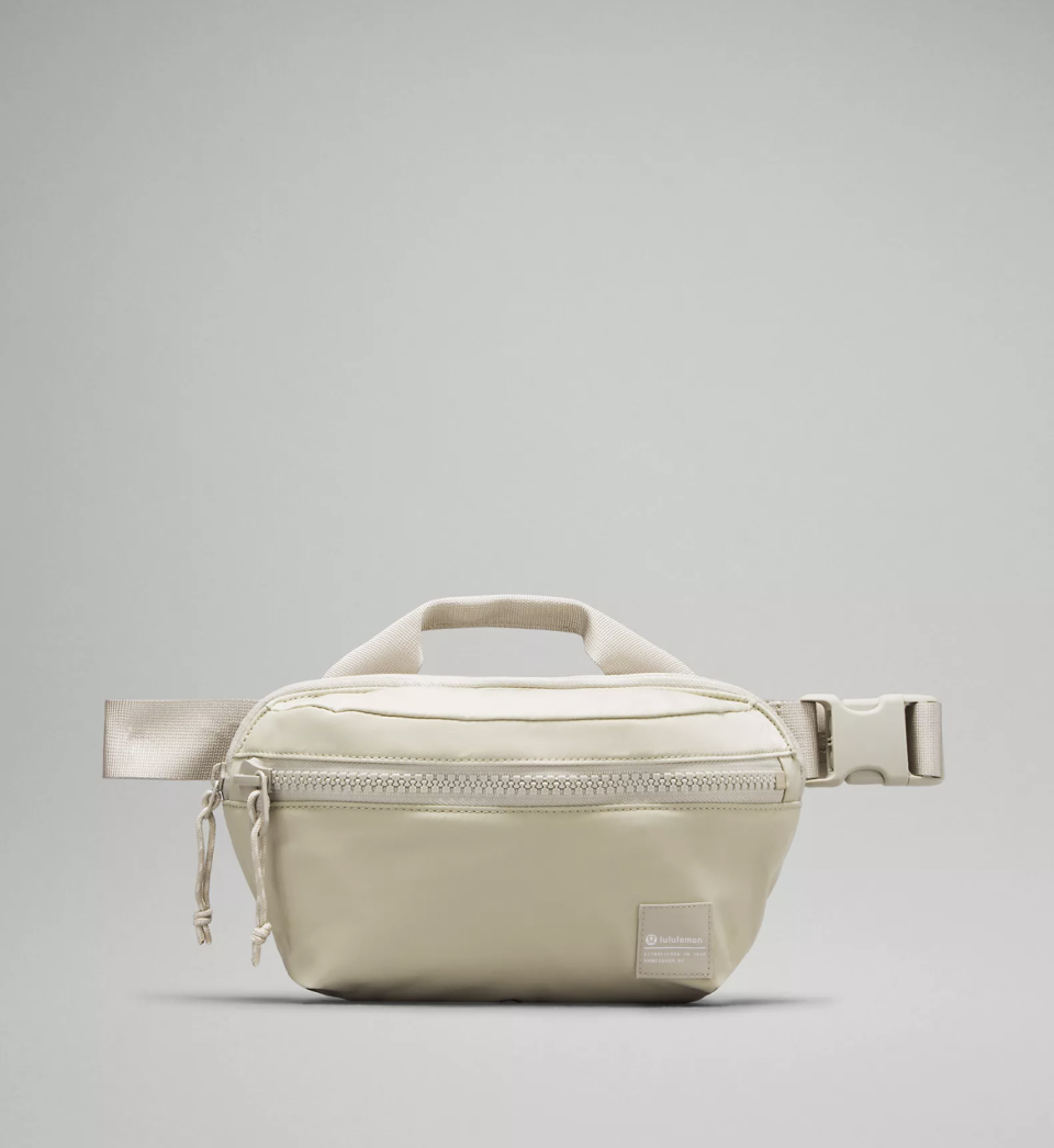 All Day Essentials Belt Bag 2.5L (Photo via Lululemon)