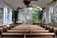 <p>Chapel in Wales. (Photo: James Kerwin/Caters News) </p>