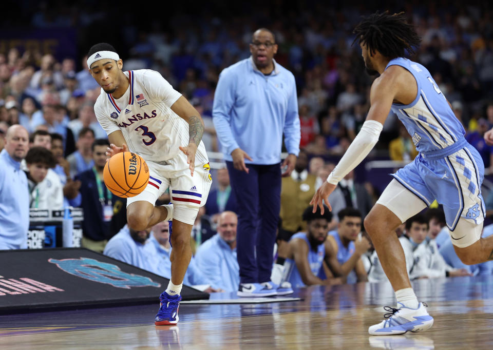 Dajuan Harris Jr. of Kansas stepped out of bounds in the final seconds, costing Jayhawks bettors. (Photo by Jamie Squire/Getty Images)