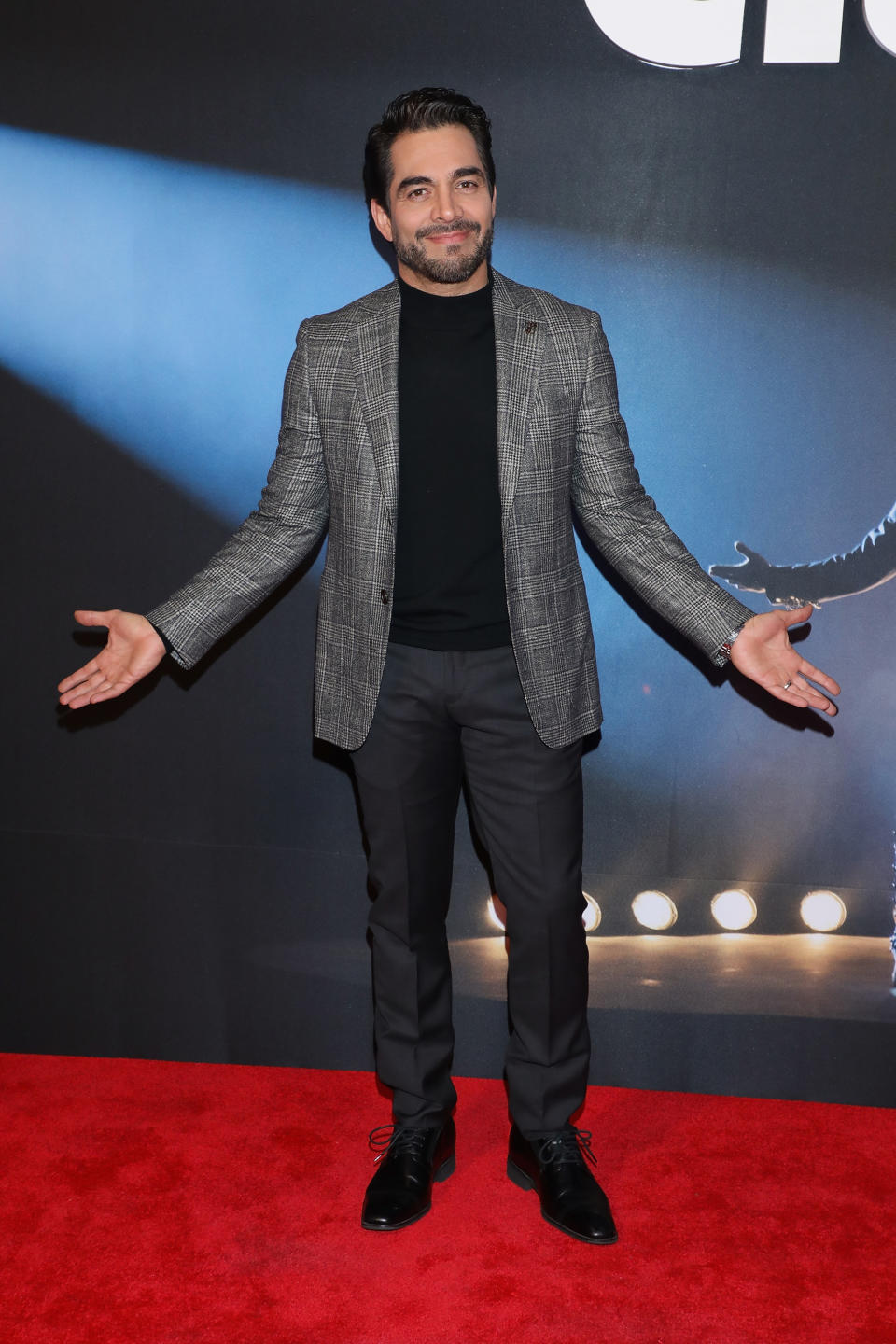 MEXICO CITY, MEXICO - DECEMBER 03:  Omar Chaparro attends the red carpet of Netflix film "Como Caido del Cielo" at Cinemex Antara Polanco on December 3, 2019 in Mexico City, Mexico.  (Photo by Victor Chavez/Getty Images)