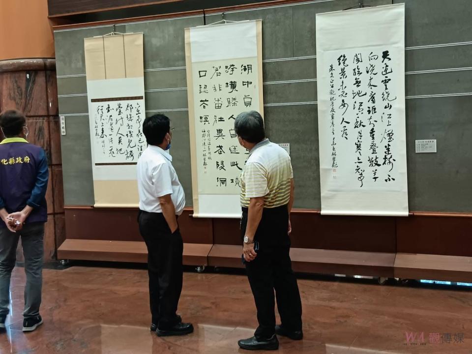 ▲建國科大舉辦「書藝春秋~筆墨的空性之舞」臺灣當代書道七人展，七位藝術家各自呈現的不同的書寫字體，都有各自的風格，充分的代表一個風格完整性。（圖／記者陳雅芳攝，2023.10.03）